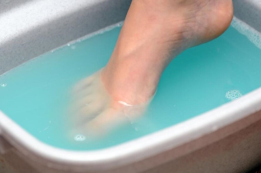 bath for the treatment of foot fungus